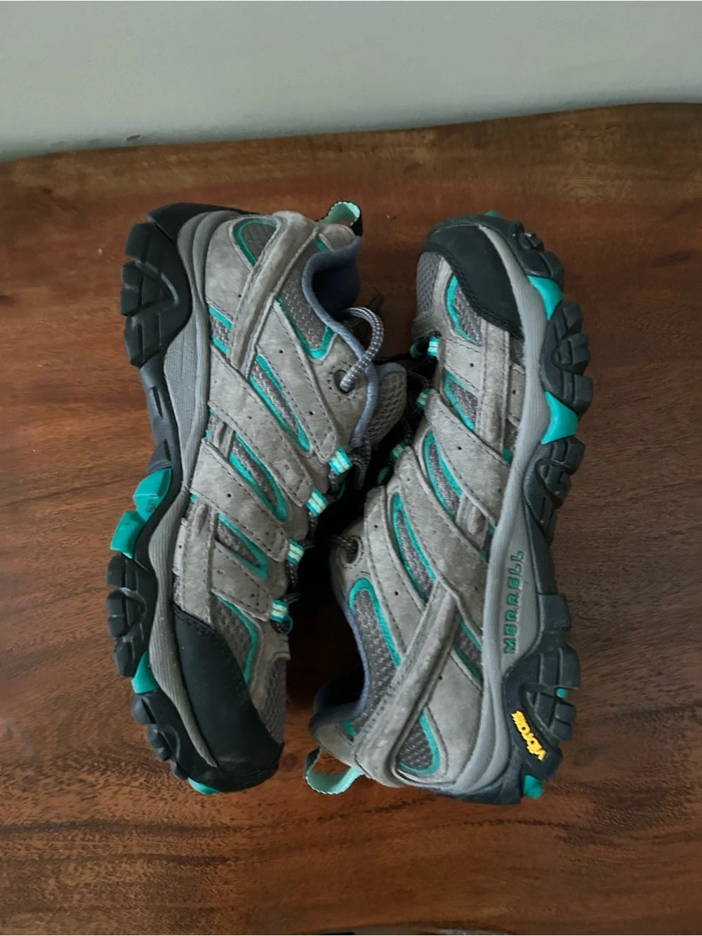 Merrell Moab 2 vent suede EUC hiking shoes